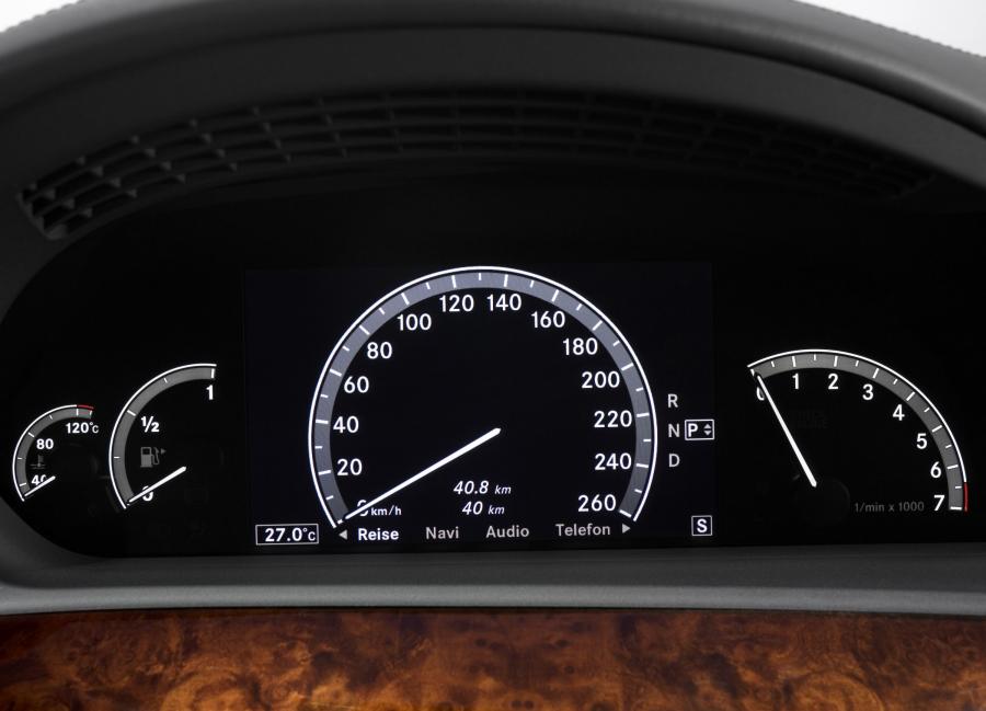  Mercedes-Benz S-Class 2007 года  (фото 394 из 414)